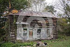 Old log cabin,Ohio
