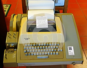 An old machine at a computer museum