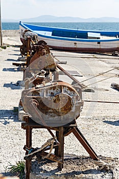 Old machineries for extracting boats