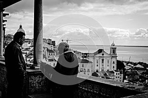 An old man that read the newspaper in lisbon