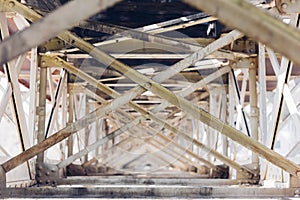 Old metal crossbeam structure