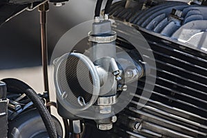 Old motor and its carburetor