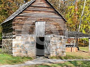 An old mountain farm apple barn
