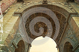 Old photo with architectural details at Arc de Triomphe du Carrousel in Paris 1