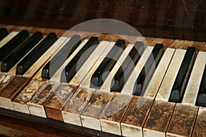 Old piano