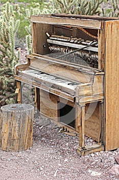 Old piano