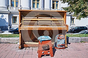 Old pianos for street musicians