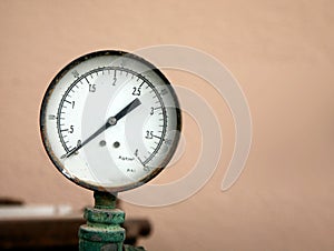 Old pressure gauge (manometer)
