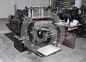 Old print finishing machine photo