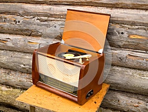Old radio-gramophone