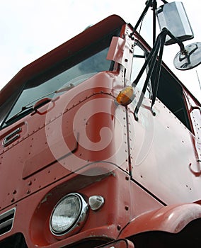 Old Red Cabover