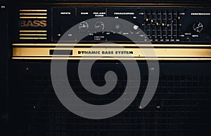 Old Retro Bass Amp