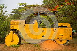 Old road roller