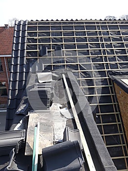 Old roof repair shingles replacement
