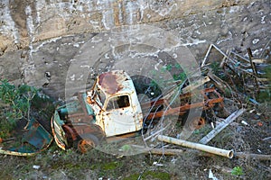 Old and rusty car wreck