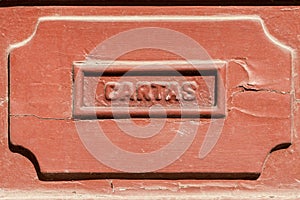 Old rusty mailbox - cartas