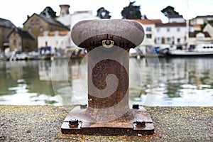 An old rusty murray in a seaside town in France