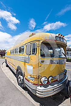 Old schools bus parked on the side of road