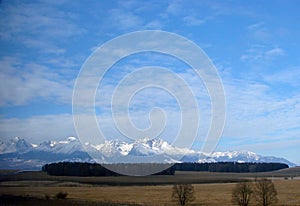 Staré mesto Smokovec. Slovensko. Zimná krajina miest a obcí v blízkosti Vysokých Tatier.