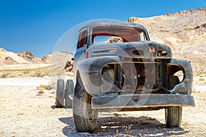 Old stage wagon in Ghost town Rhyolite