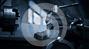 An old but still working lathe.