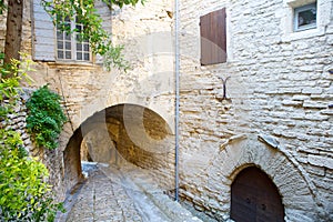 Old streets of Gordes, town in Provence, France