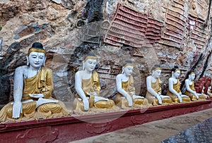 Old temple with buddha statues in Kaw Goon.