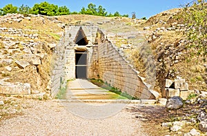 The old tomb