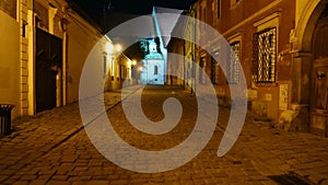 Staré město ulice v noci Bratislava