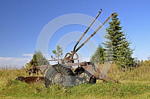 Old trip bottom plow