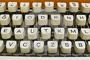 Old type typewriter to write and keyboard