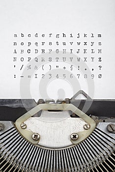 Old typewriter letters font set