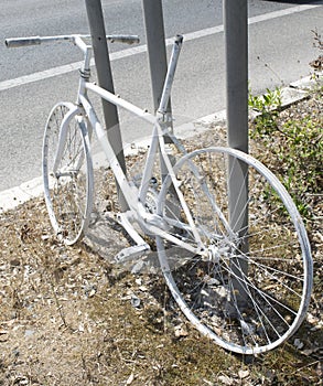 Old unattend bicycle