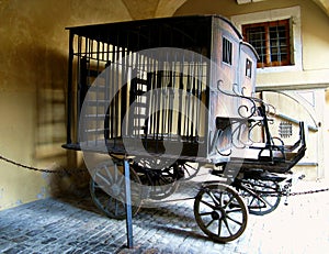 Old wagon in Kriminalmuseum