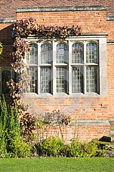 old walled elizabethan garden packwood house stately home warwickshire midlands england uk