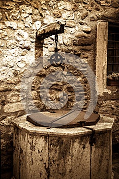 The old well in the medieval town of Besalu