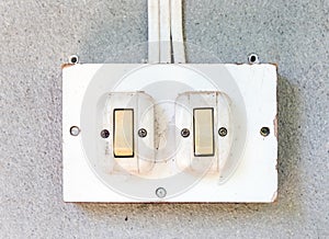 Old white switch