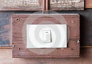 Old white switch