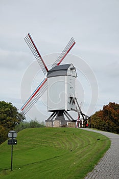 The old wind mill