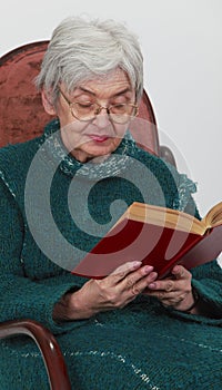 Old woman reading