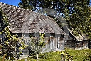 old wooden house photo