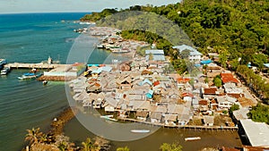 La città un porta sul isola, le Filippine 