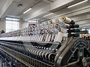Old worsted wool spinning machine