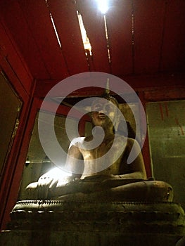 Oldness Buddha image