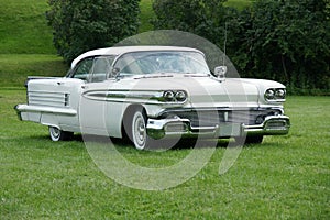 Oldsmobile photo