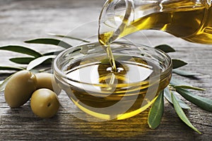 Olive oil photo