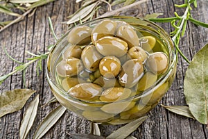 Olives in a bowl