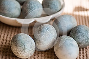 ÃÂ¡olored eggs for Easter.