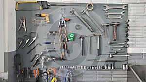 OlÃ¡ tools on mechanic mecanic shop aligned