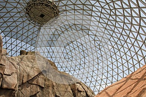 Omaha`s Henry Doorly Zoo Desert Dome